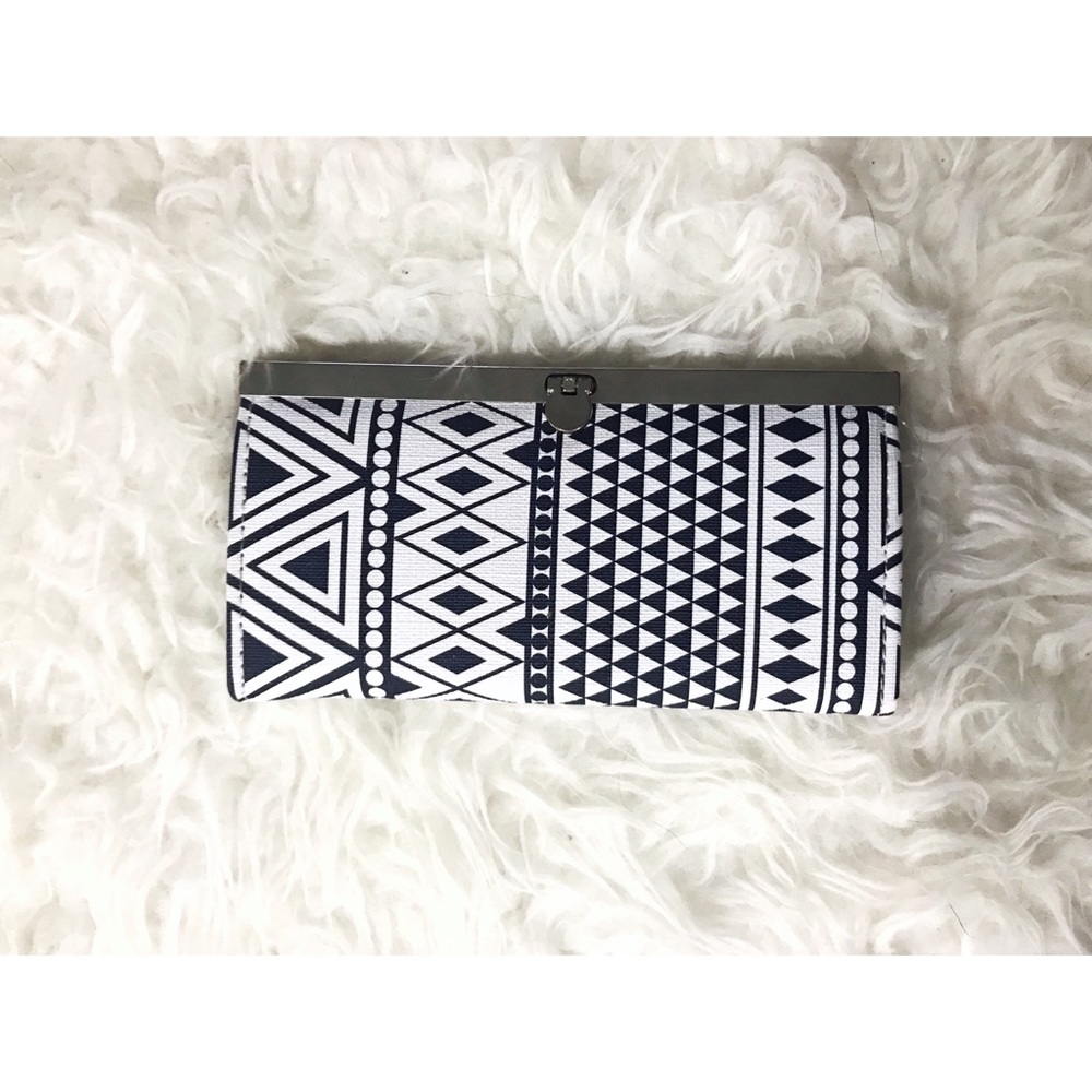 Black & white wallet